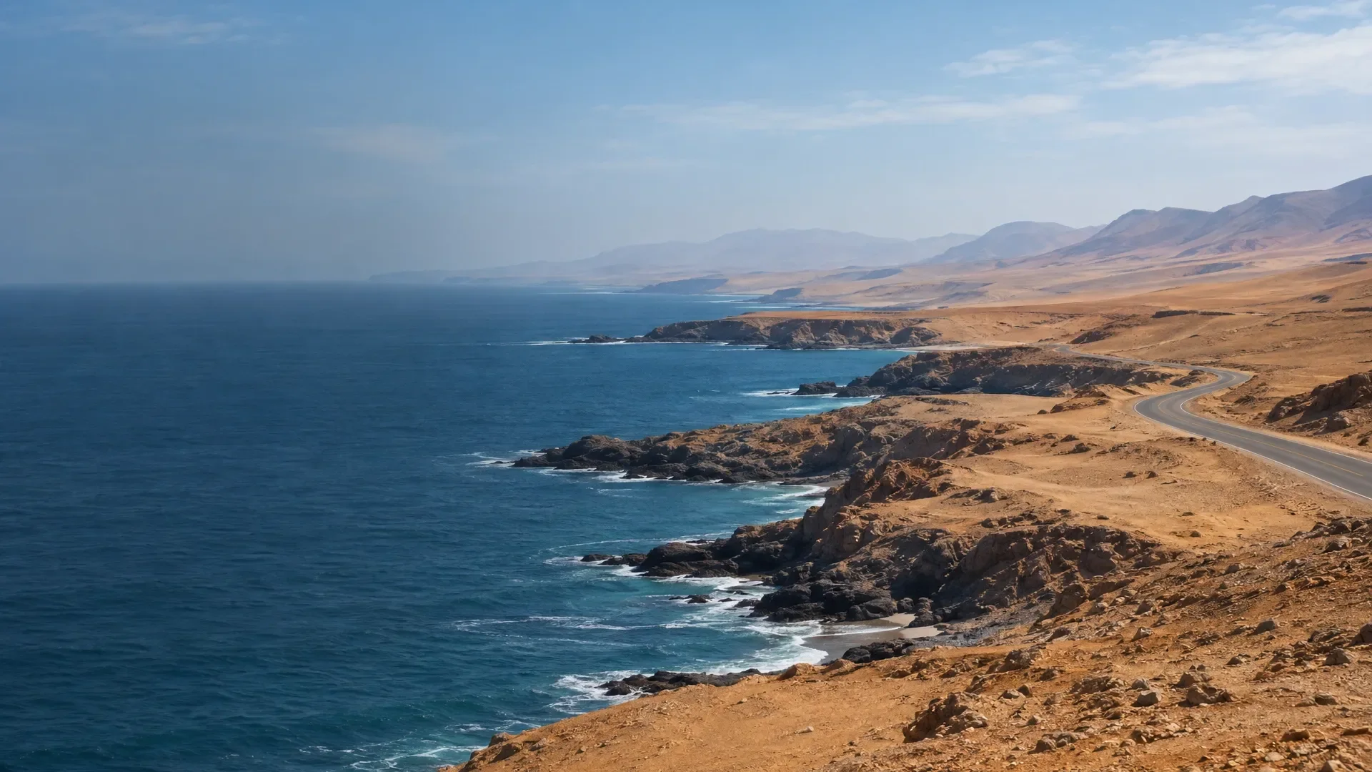 Escena ilustrativa generada con IA: Una carretera sinuosa junto a una costa desértica.